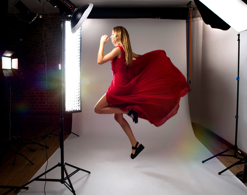 Studio Photography Lighting As A Creative Resource By Antonio Garci[Domestika]